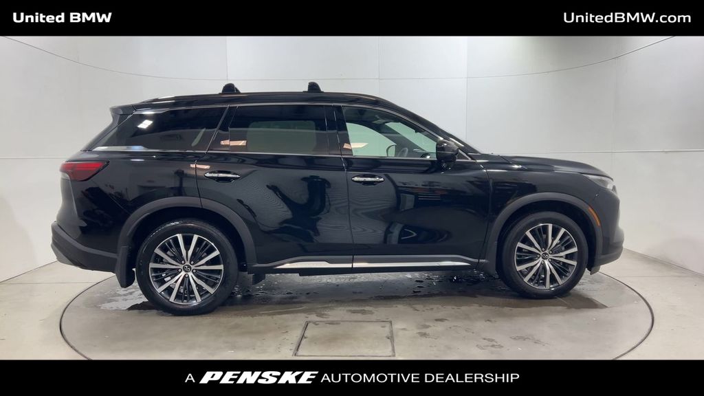 Thumbnail: 2025 INFINITI QX60 - 9