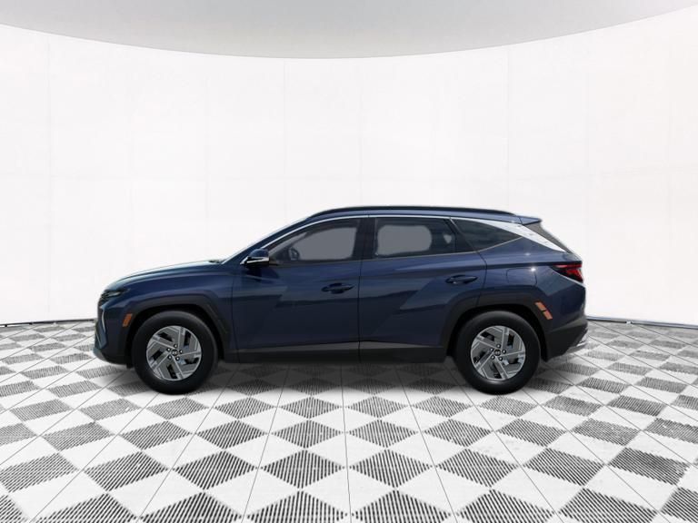 2025 Hyundai Tucson Hybrid Blue 3