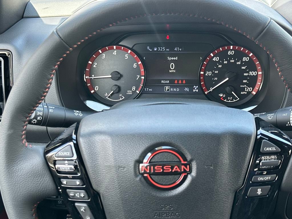 2025 Nissan Frontier PRO-4X photo
