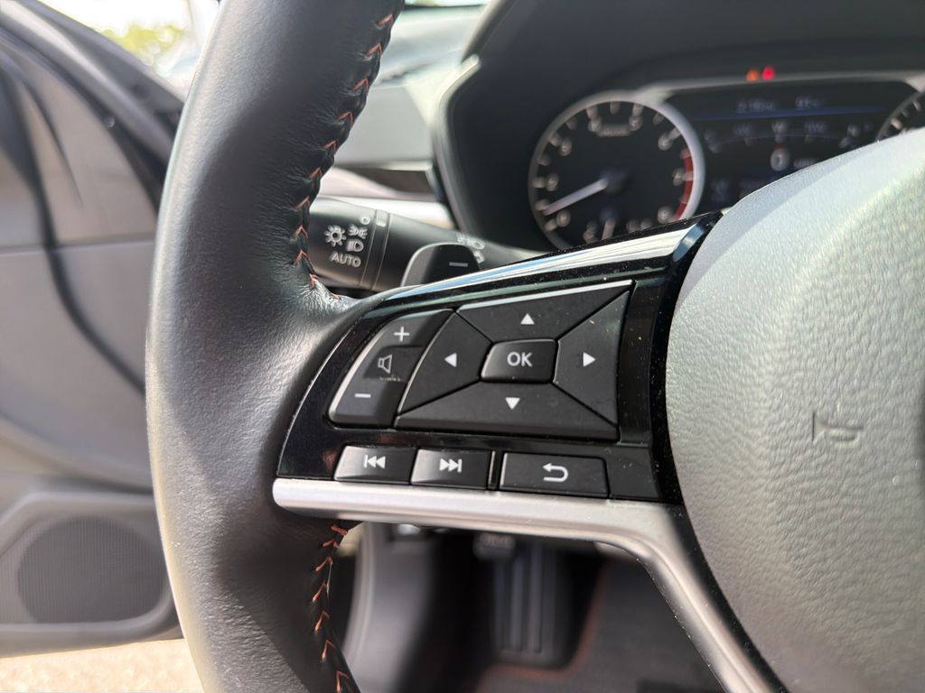 Used 2023 Nissan Altima 2.5 SR 4D Sedan