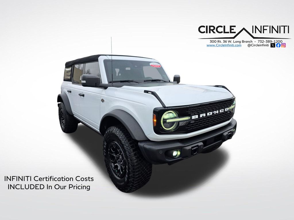 Oxford White 2023 Ford Bronco SUV / Crossover Four-Wheel Drive Automatic