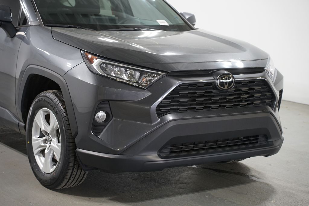 Thumbnail: 2021 Toyota RAV4 - 4