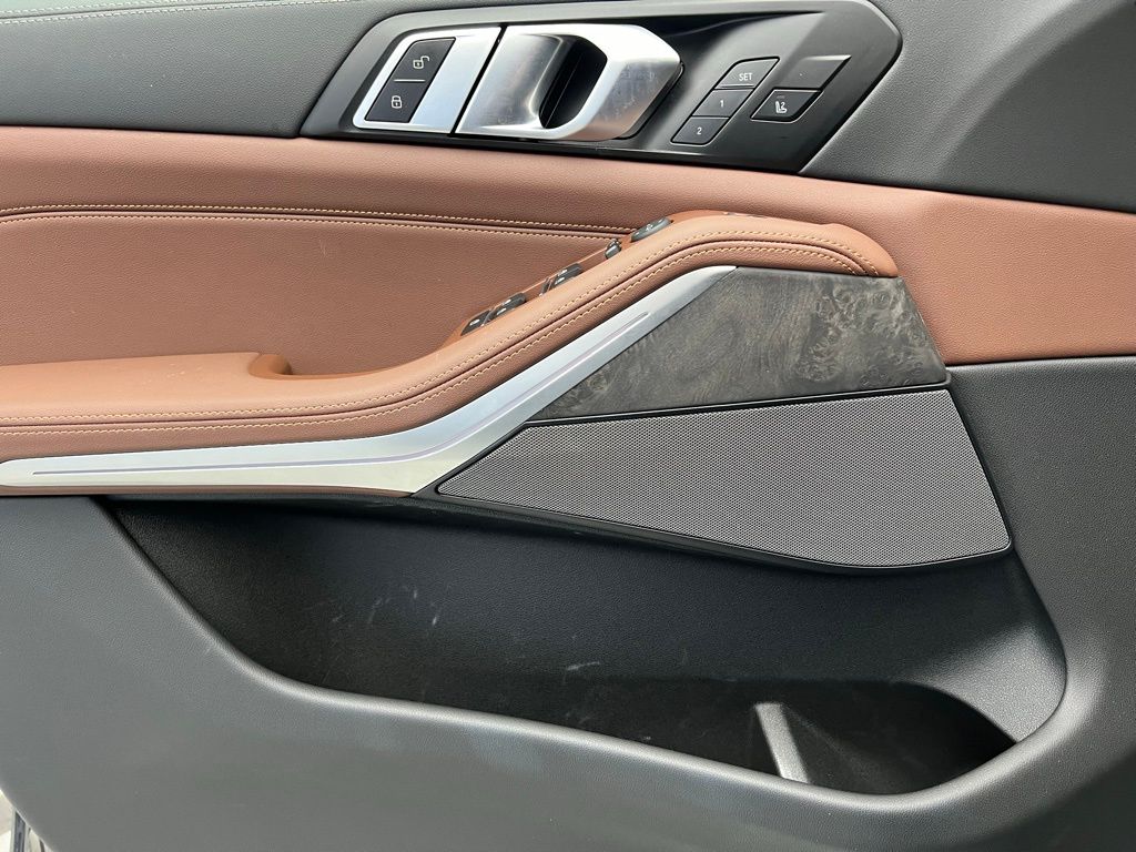 Thumbnail: 2024 BMW X5 - 21