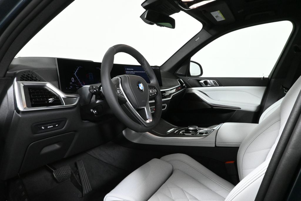 Thumbnail: 2026 BMW X5 - 15