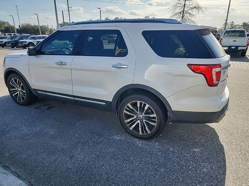 2017 Ford Explorer Platinum