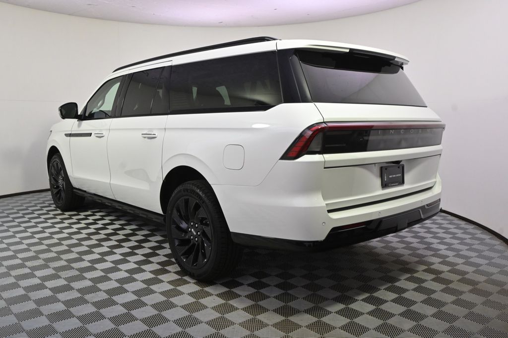 New 2026 White Lincoln Reserve image 3