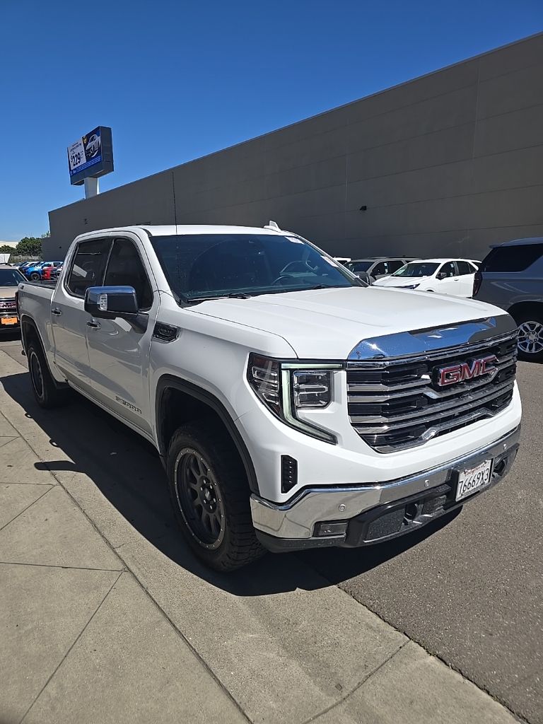 2024 GMC Sierra 1500 SLT Crew Cab 4WD