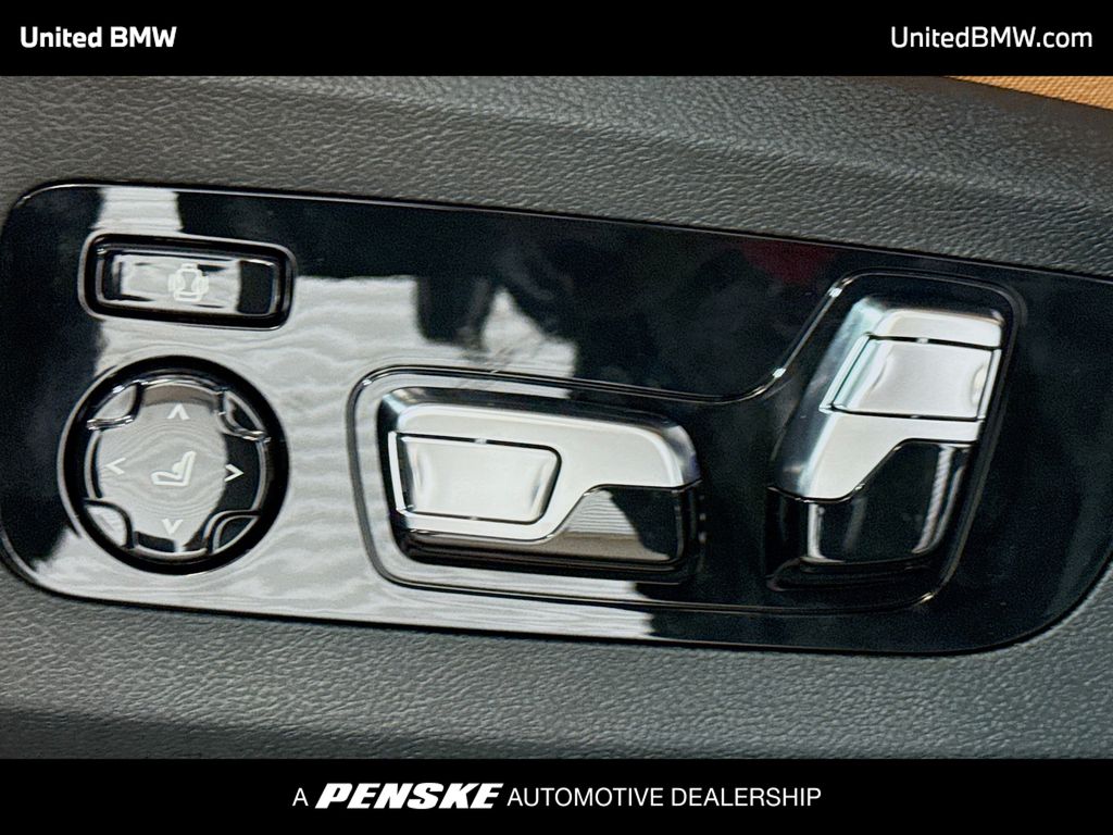 Thumbnail: 2026 BMW X7 - 4