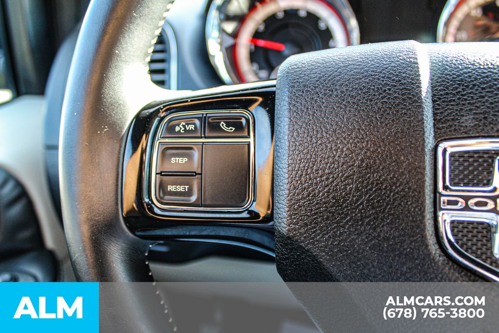 Used 2017 Silver Dodge SXT image 24
