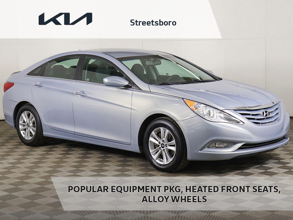 Iridescent Silver Blue Pearl Mica 2013 Hyundai Sonata GLS FWD Sedan Front-Wheel Drive 6-Speed Automatic