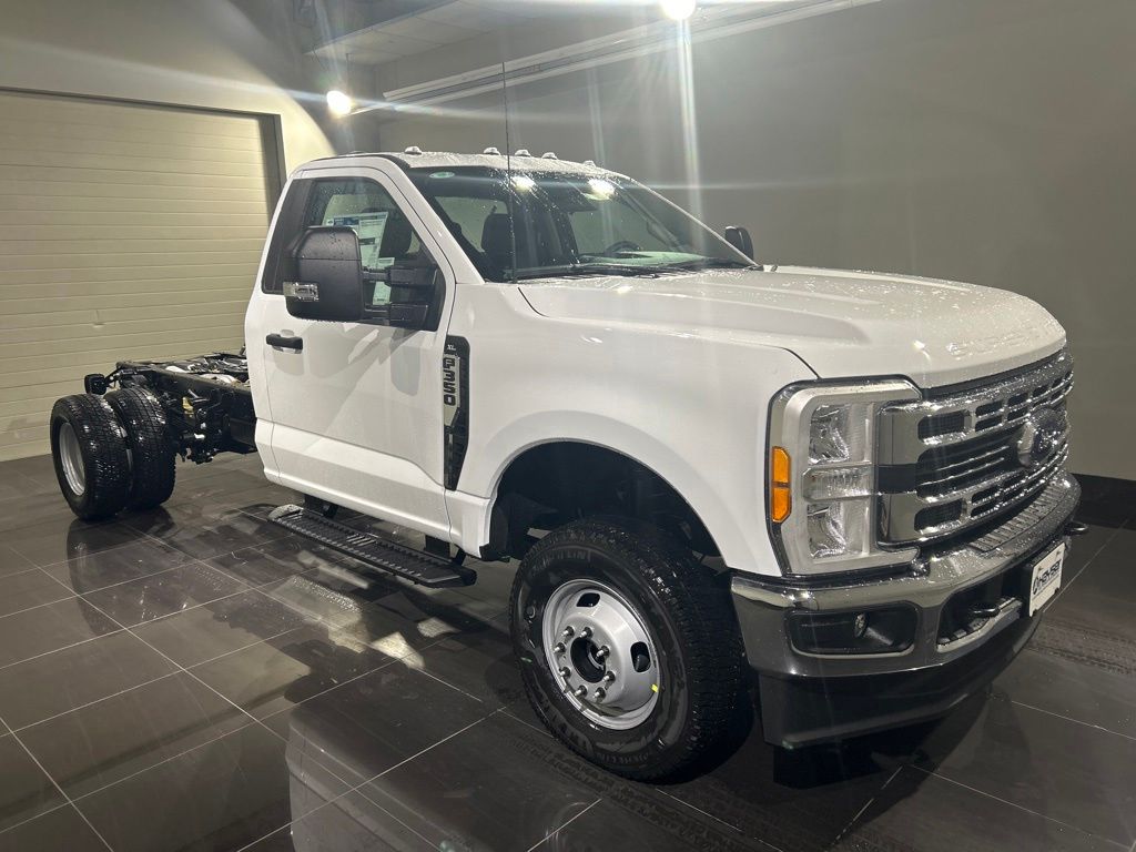2023 Ford F-350SD XL