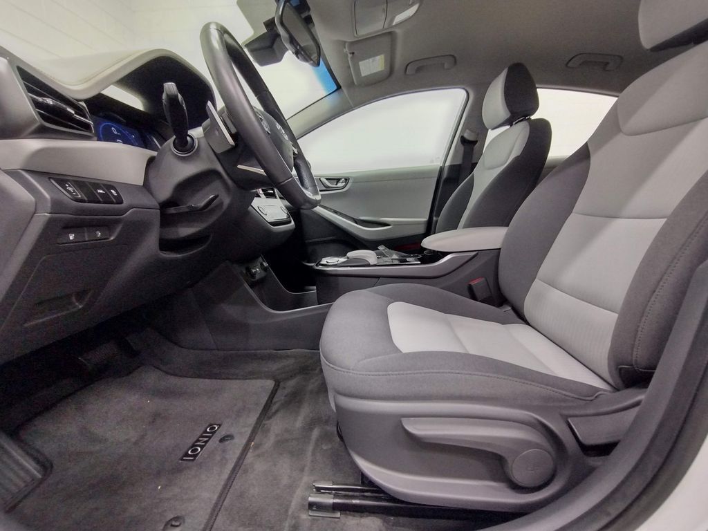 2020 Hyundai Ioniq Electric SE