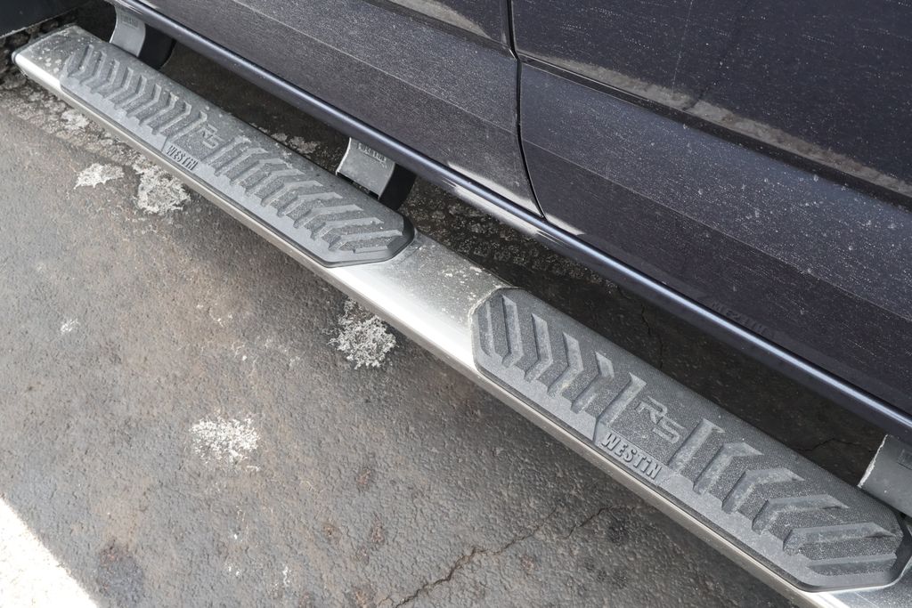 Thumbnail: 2018 Chevrolet Colorado - 12