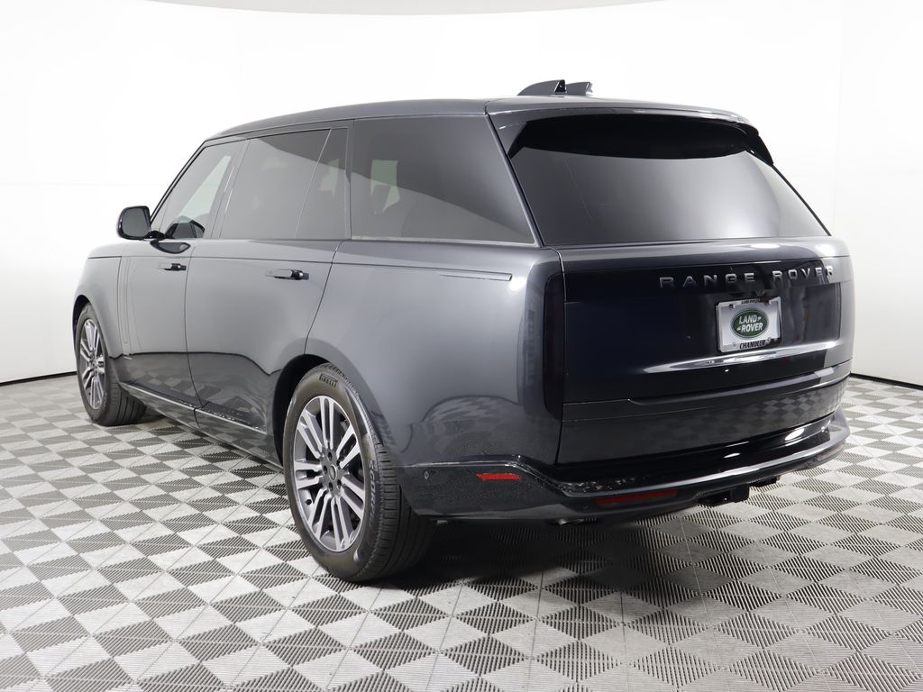 2025 Land Rover Range Rover SE 7