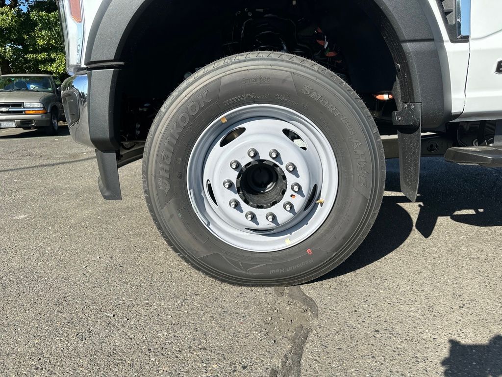 New 2025 Ford Super Duty F-600 Chassis Regular Cab (DRW) 169" Wheelbase XL