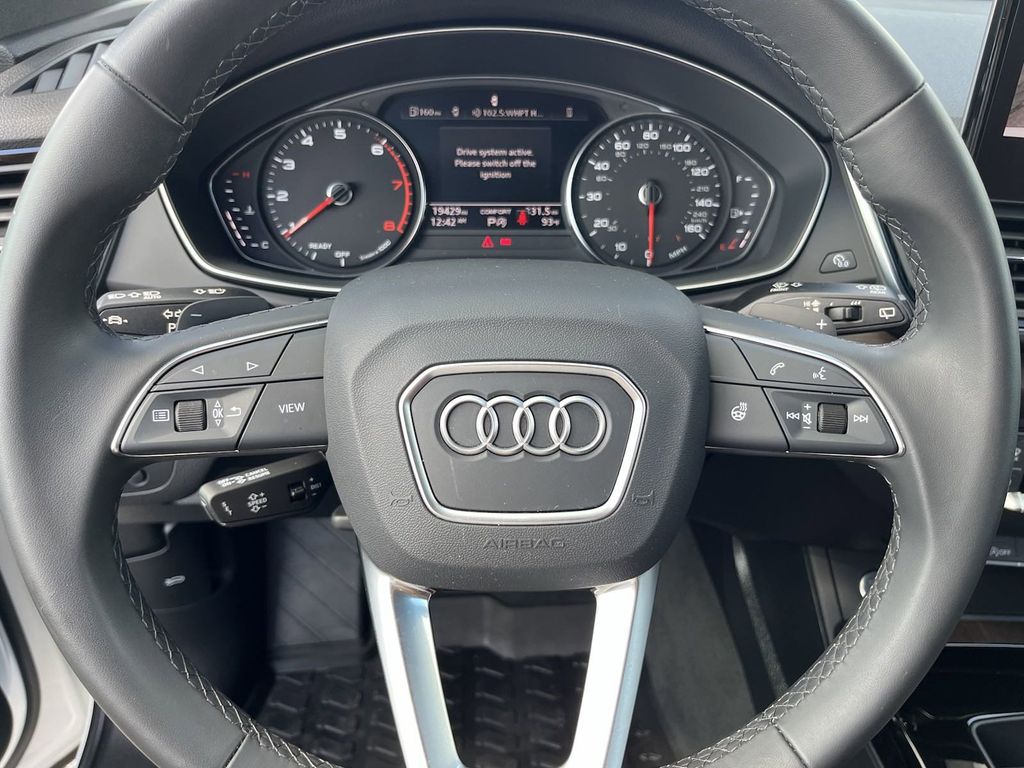 2023 Audi Q5 40 Premium 30