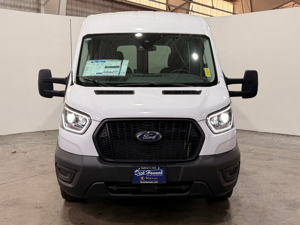 2025 Ford Transit photo 4