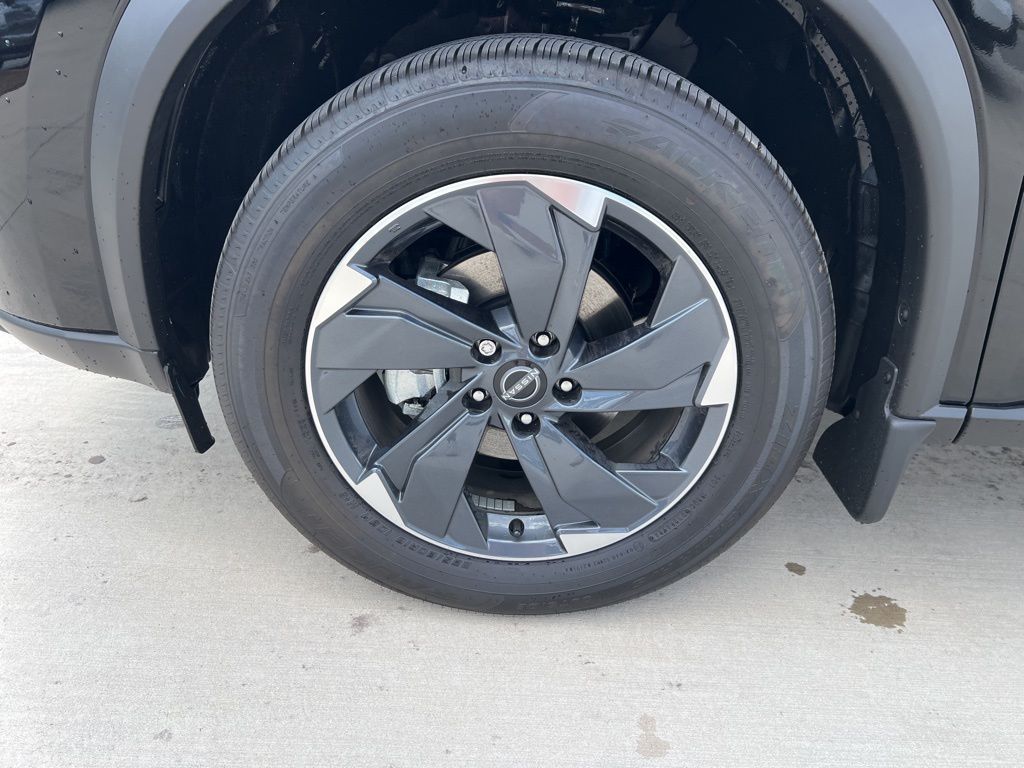 2025 Super Black Nissan Rogue SV FWD SUV