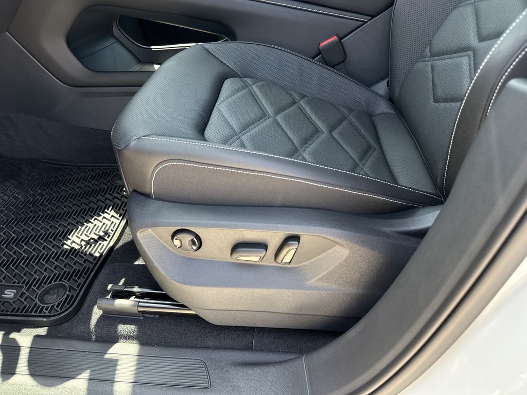 2026 Volkswagen Atlas 2.0T SE White at DeMontrond Auto Country