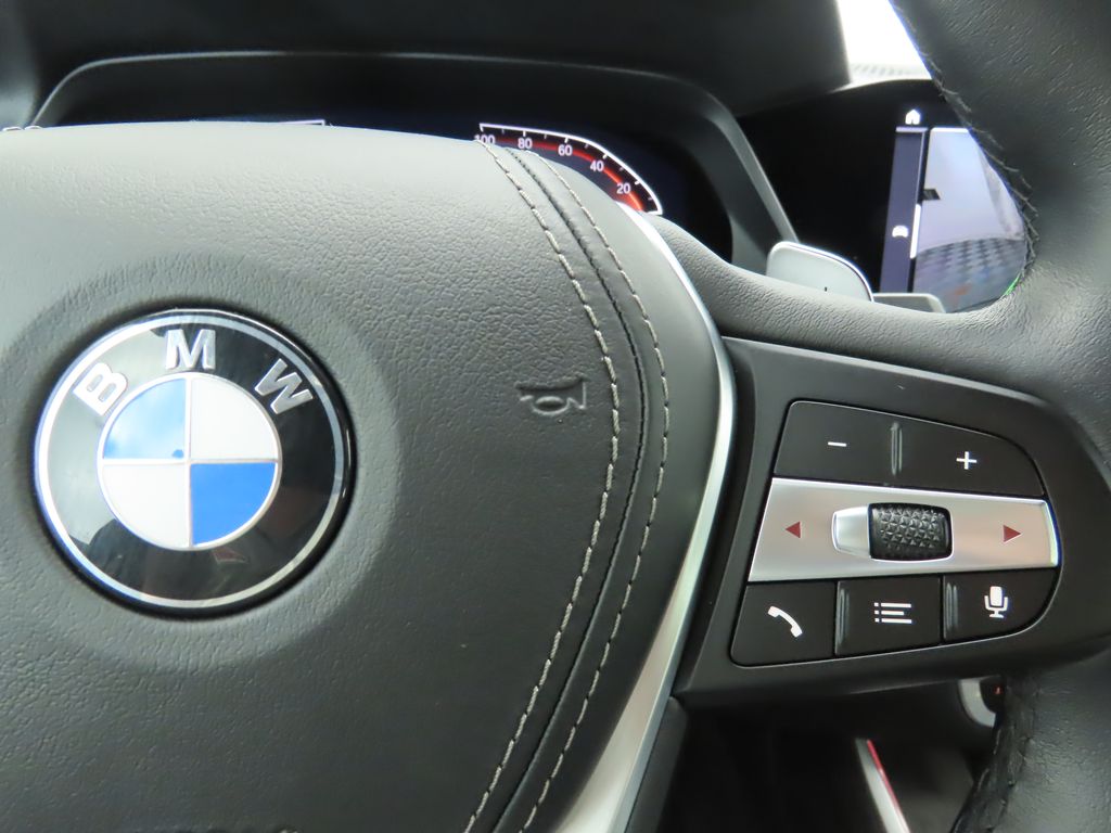 Thumbnail: 2022 BMW X5 - 12