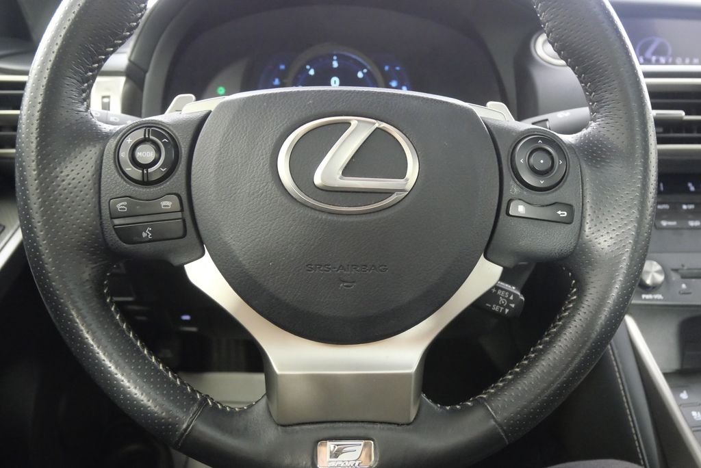 2015 Lexus IS 350 22