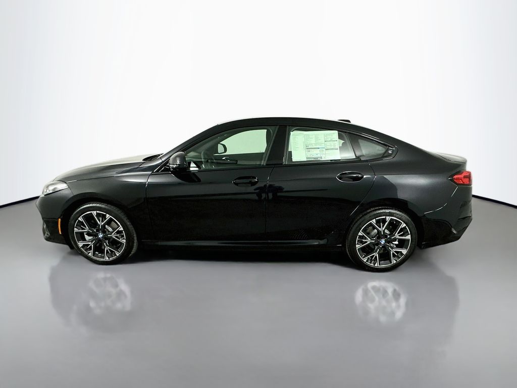 Thumbnail: 2026 BMW 2 Series - 8