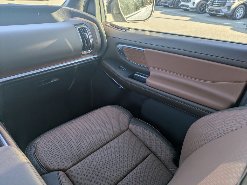 2026 Ford Expedition King Ranch