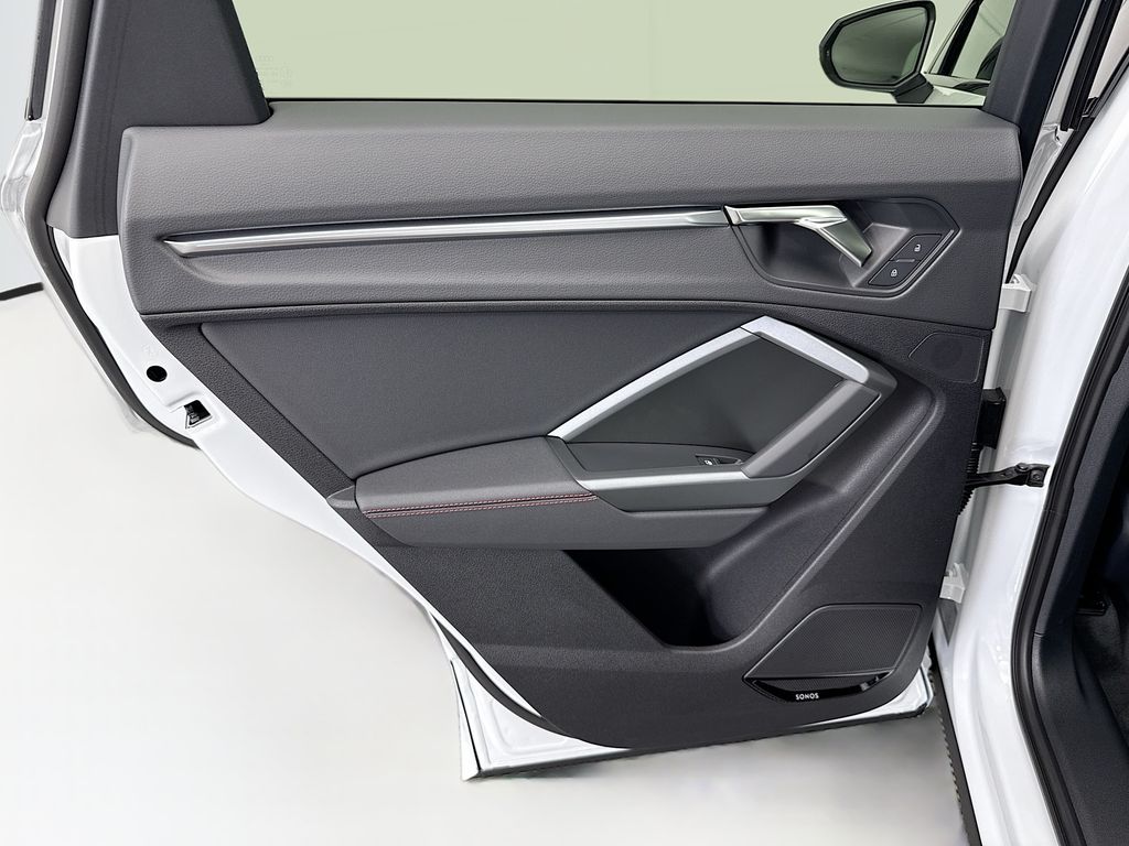 Thumbnail: 2025 Audi Q3 - 26