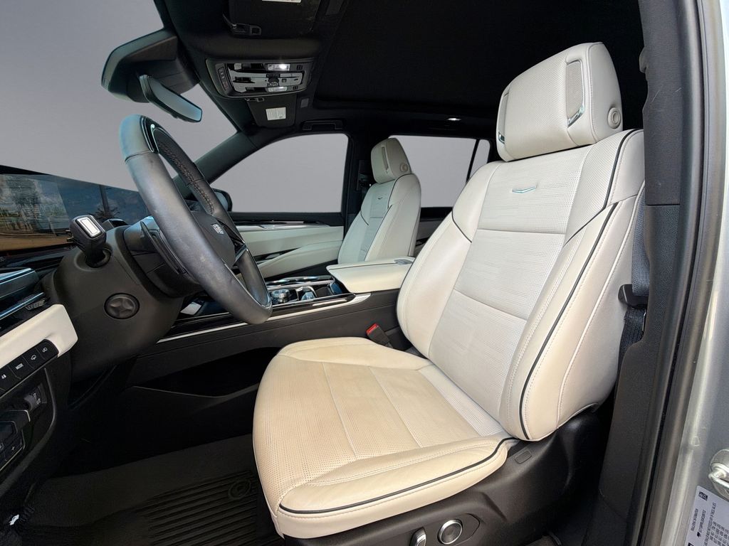 Thumbnail: 2025 Cadillac Escalade - 30