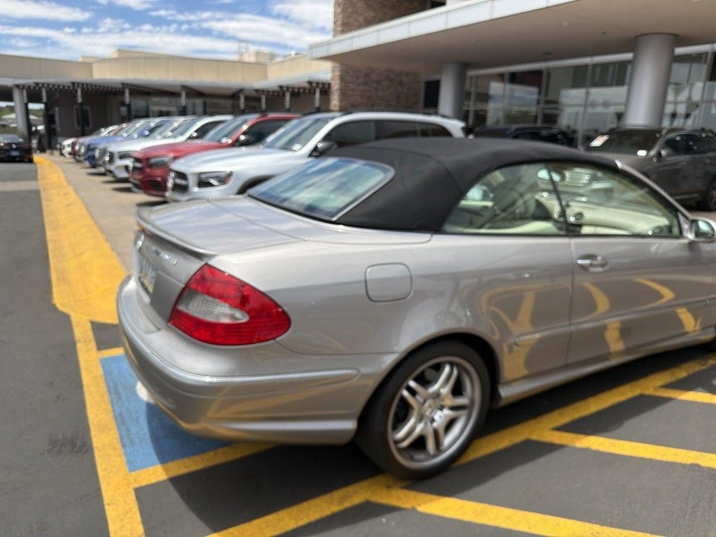 Thumbnail: 2008 Mercedes-Benz CLK - 23