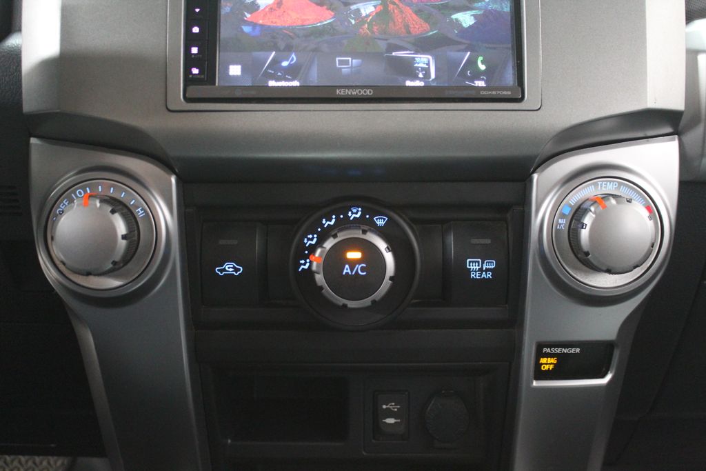 2015 Toyota 4Runner SR5 13