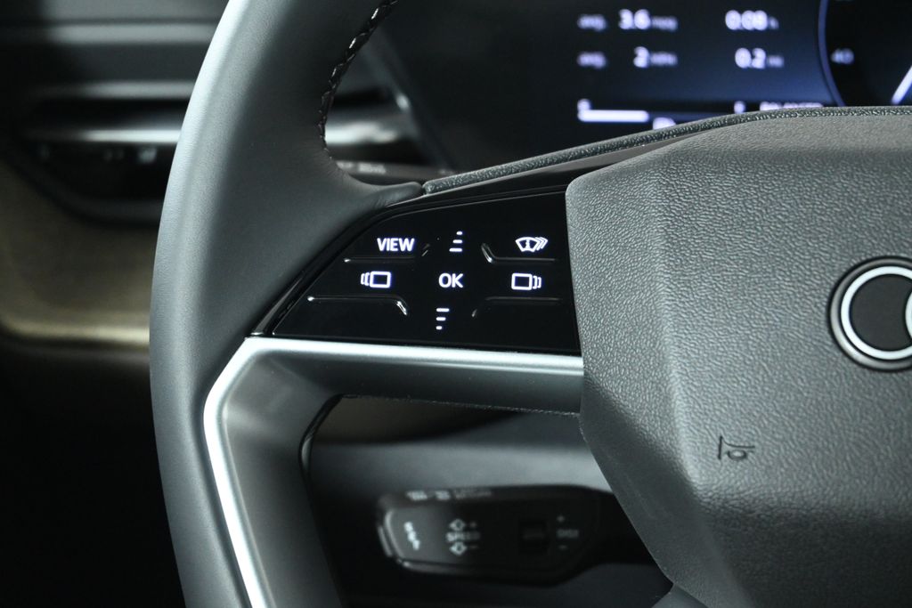 Thumbnail: 2025 Audi Q5 - 16