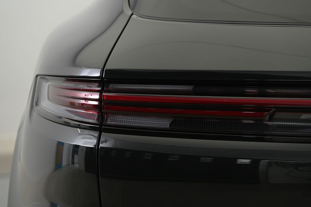 Thumbnail: 2024 Porsche Cayenne - 13