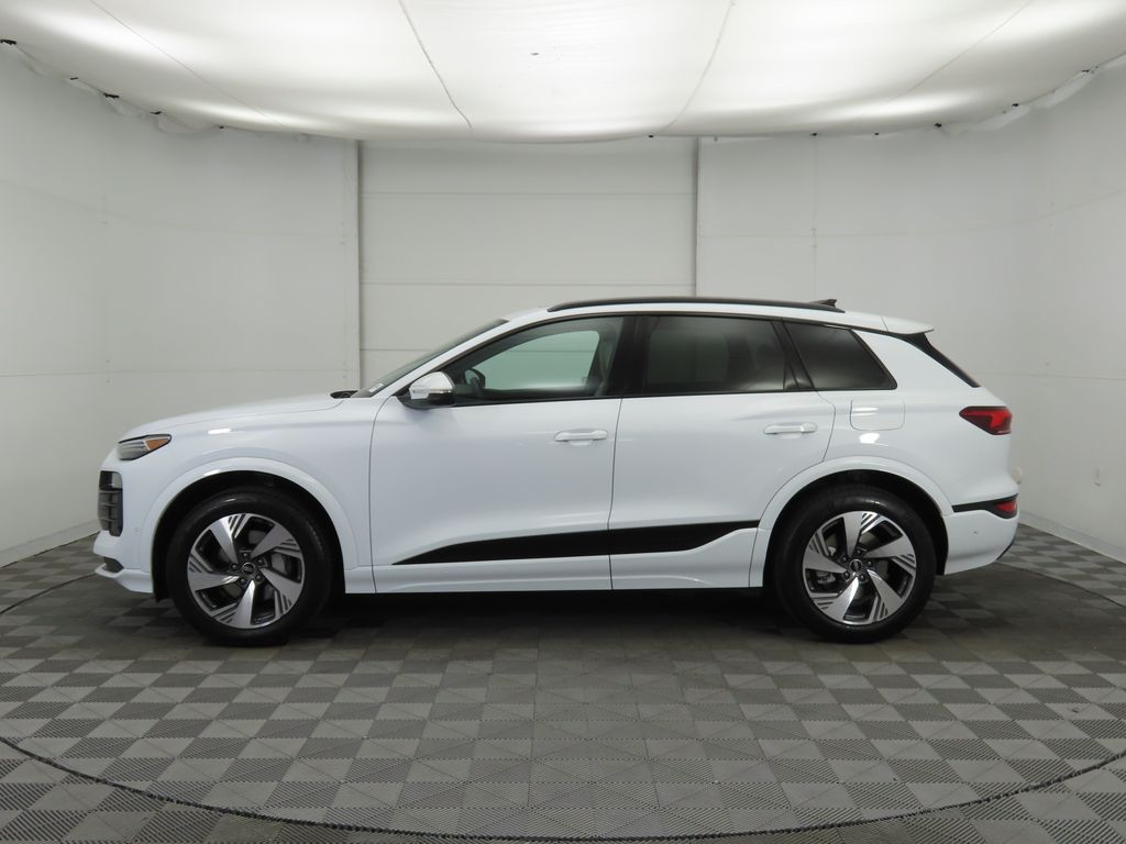 2025 Audi Q6 e-tron Premium 8