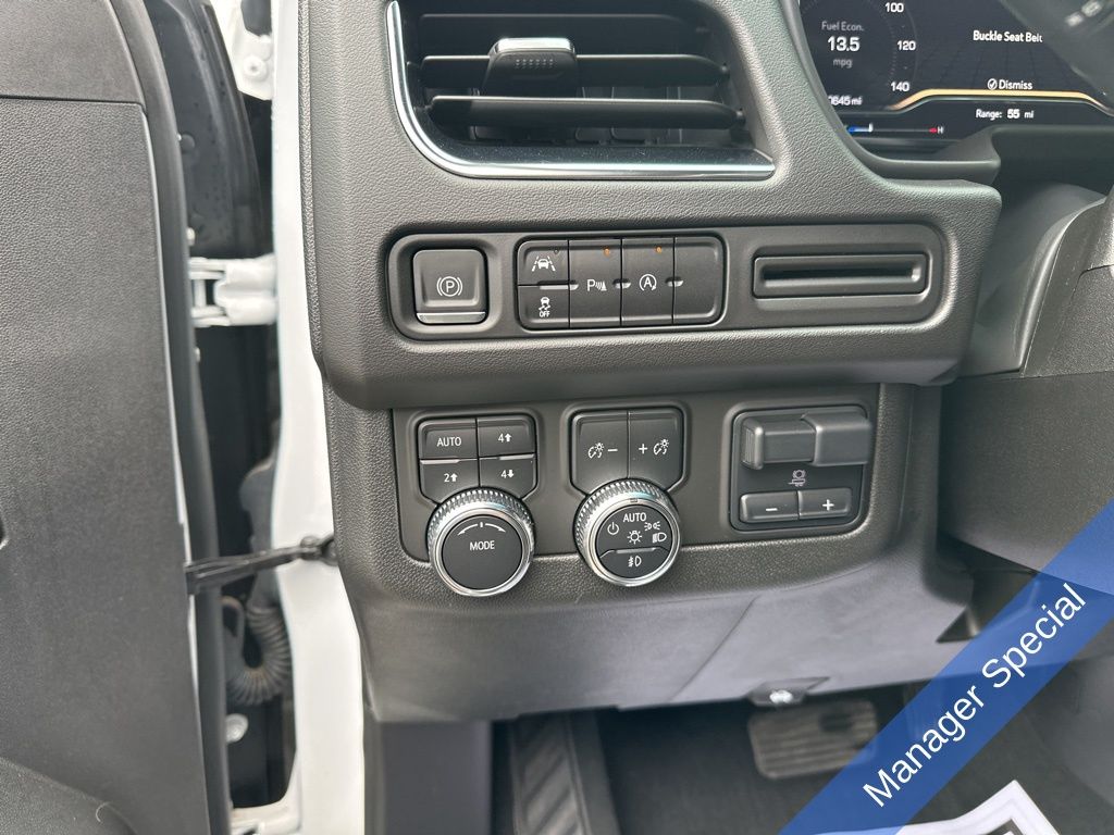 2024 GMC Yukon SLE photo