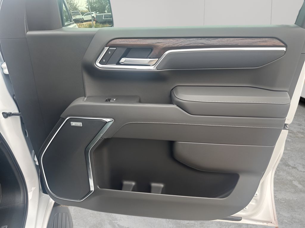 New 2026 White GMC SLT image 13