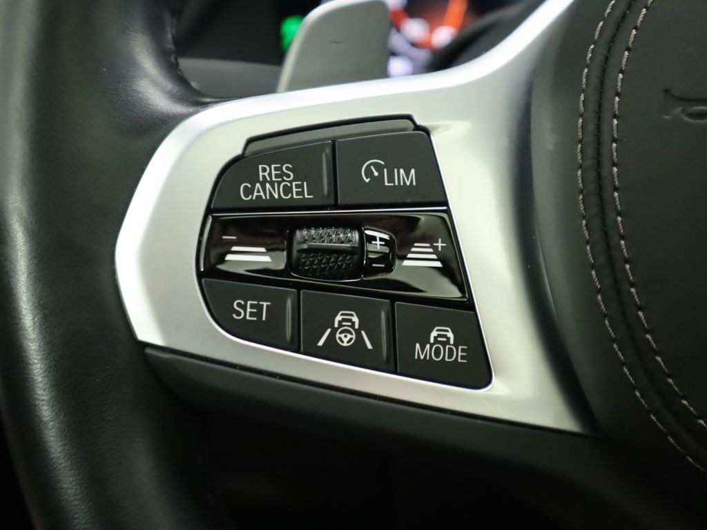 Thumbnail: 2023 BMW X6 - 11