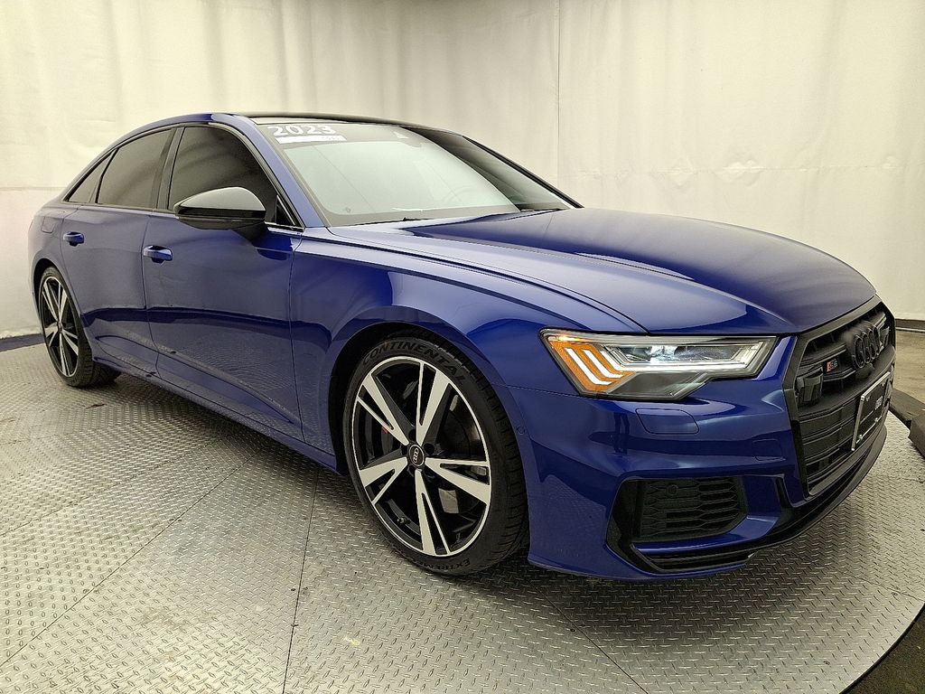 Thumbnail: 2023 Audi S6 - 3