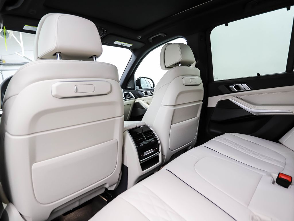 Thumbnail: 2026 BMW X5 - 20