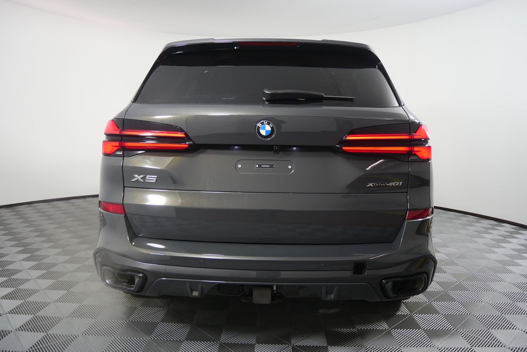 Thumbnail: 2026 BMW X5 - 4