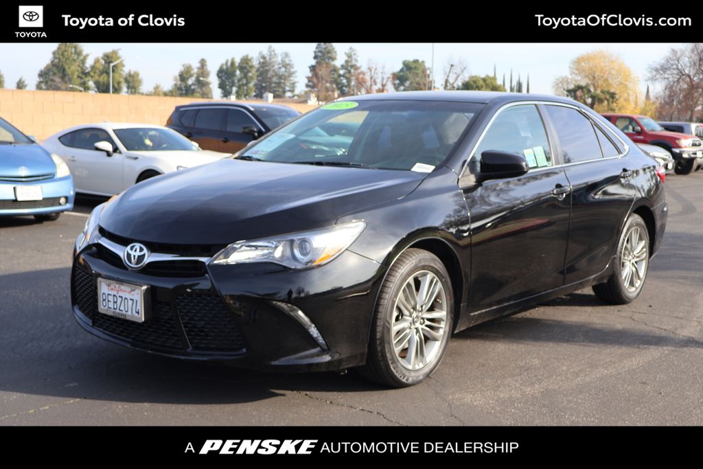 2015 Toyota Camry SE -
                Clovis, CA