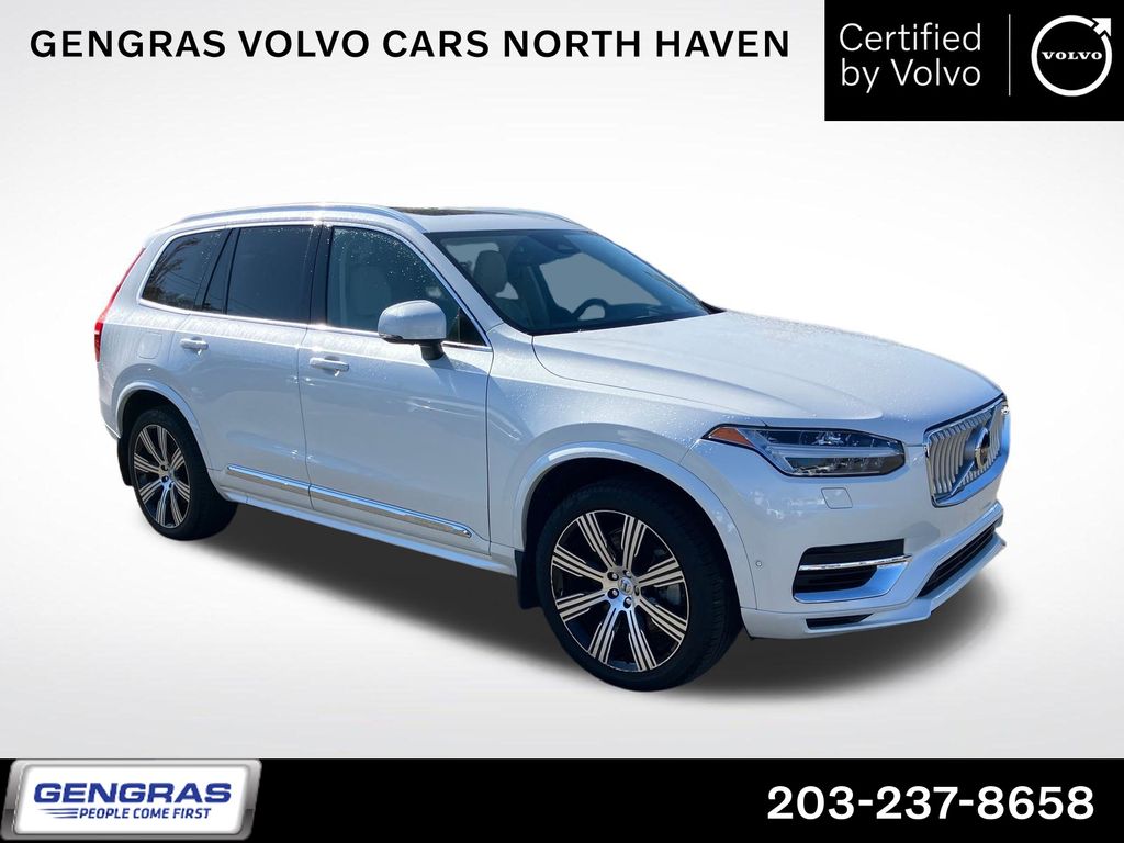 Crystal White Metallic 2024 Volvo XC90 Recharge T8 Ultimate Bright Theme 7-Passenger eAWD SUV / Crossover All-Wheel Drive Automatic