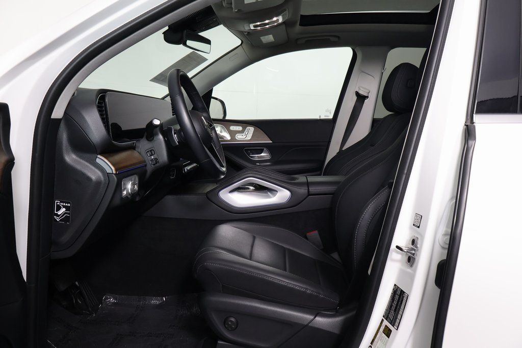 Thumbnail: 2025 Mercedes-Benz GLE - 10