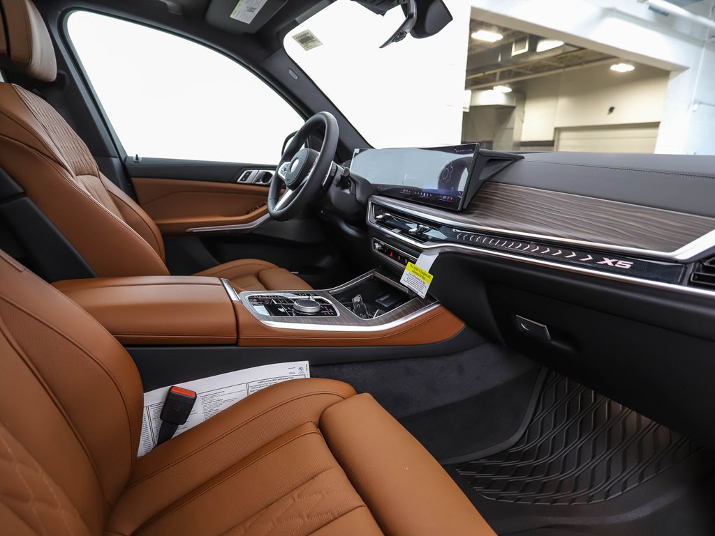 Thumbnail: 2026 BMW X5 - 30