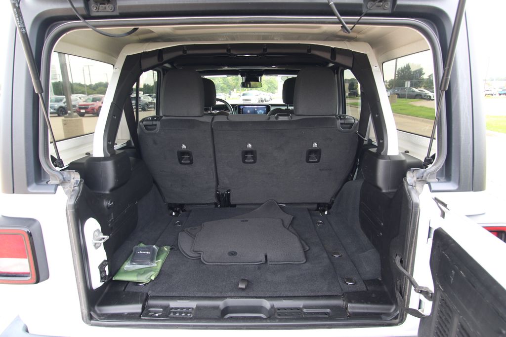 Used 2024 Jeep Wrangler SUV