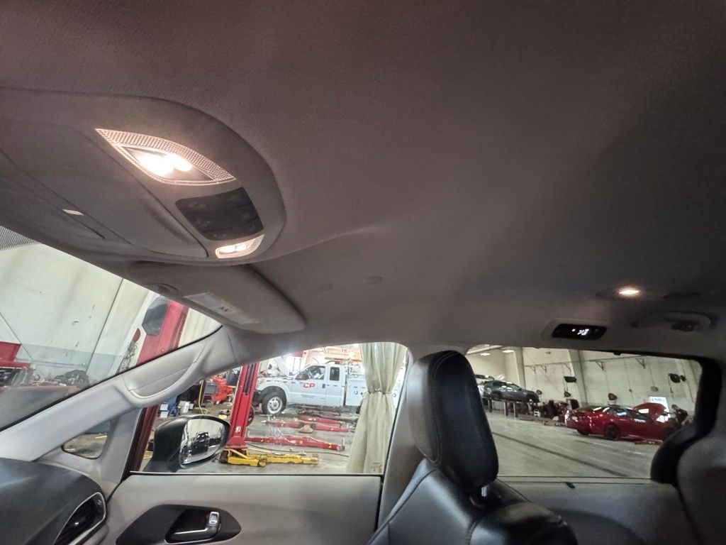 Used 2023 Chrysler Pacifica Van