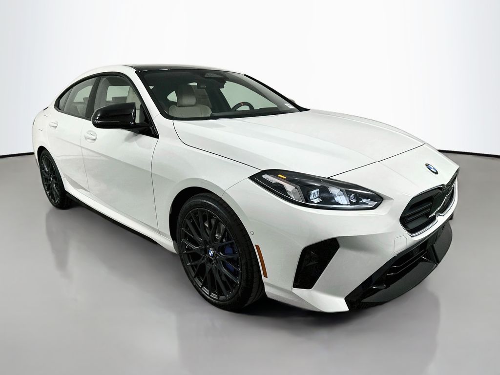 Thumbnail: 2026 BMW 2 Series - 3