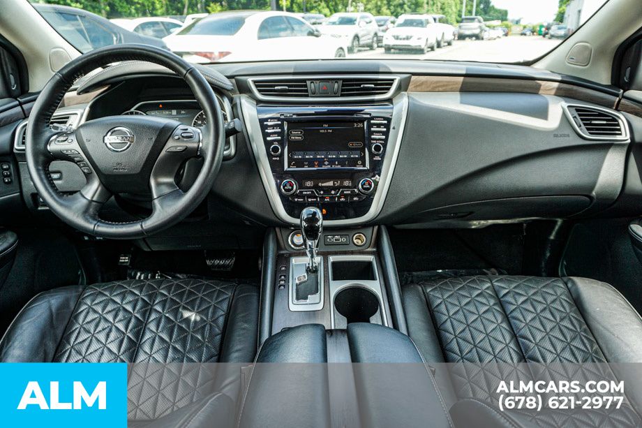 Used 2020 White Nissan Platinum image 27