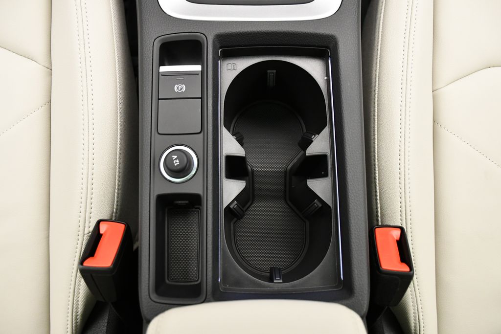 Thumbnail: 2025 Audi Q3 - 32