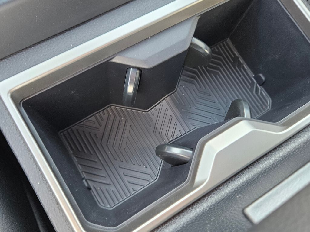 2025 Toyota Tacoma Limited - Photo 22